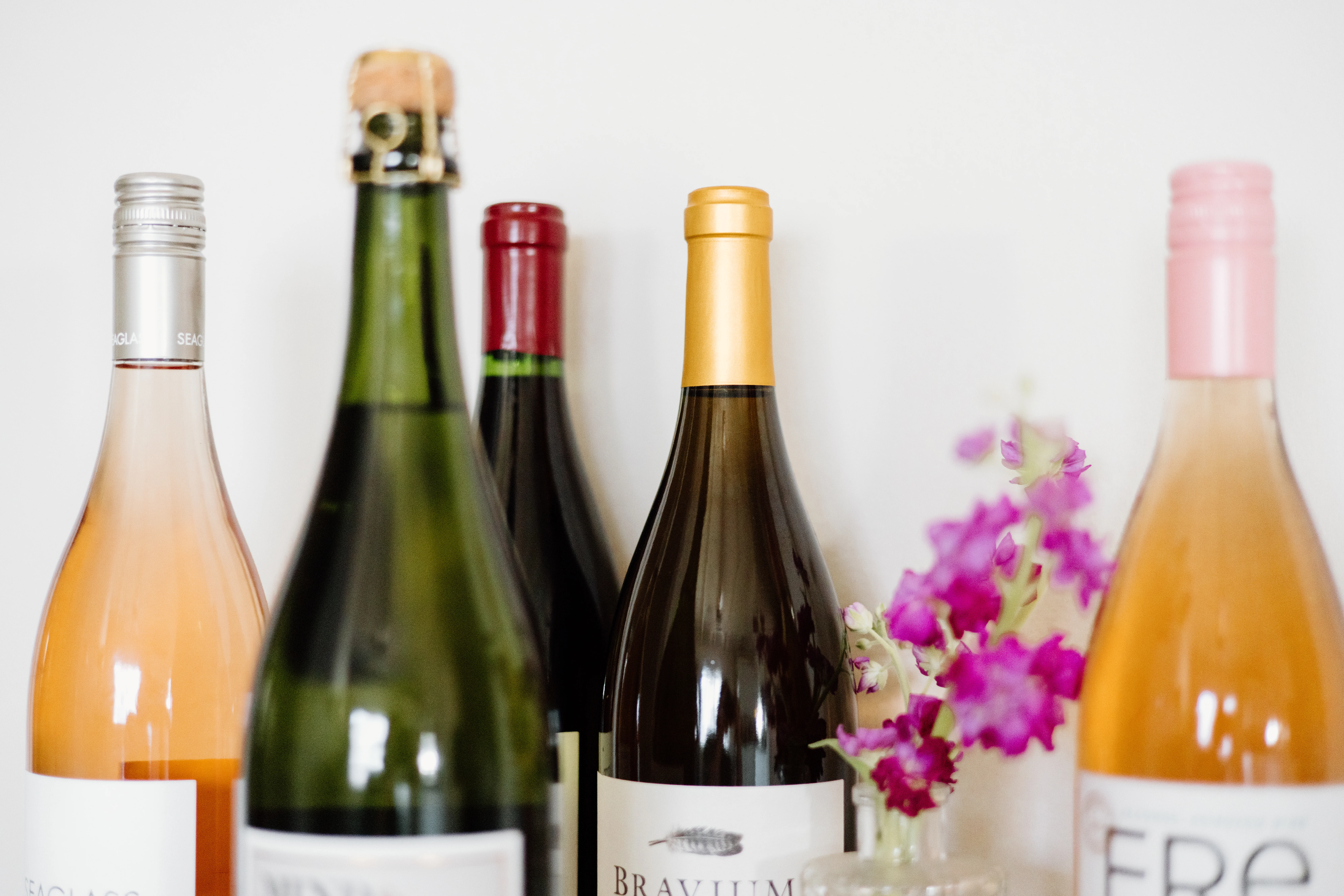 An array of rosé, red, and white sparkling wine, including Bravium and Fre brands